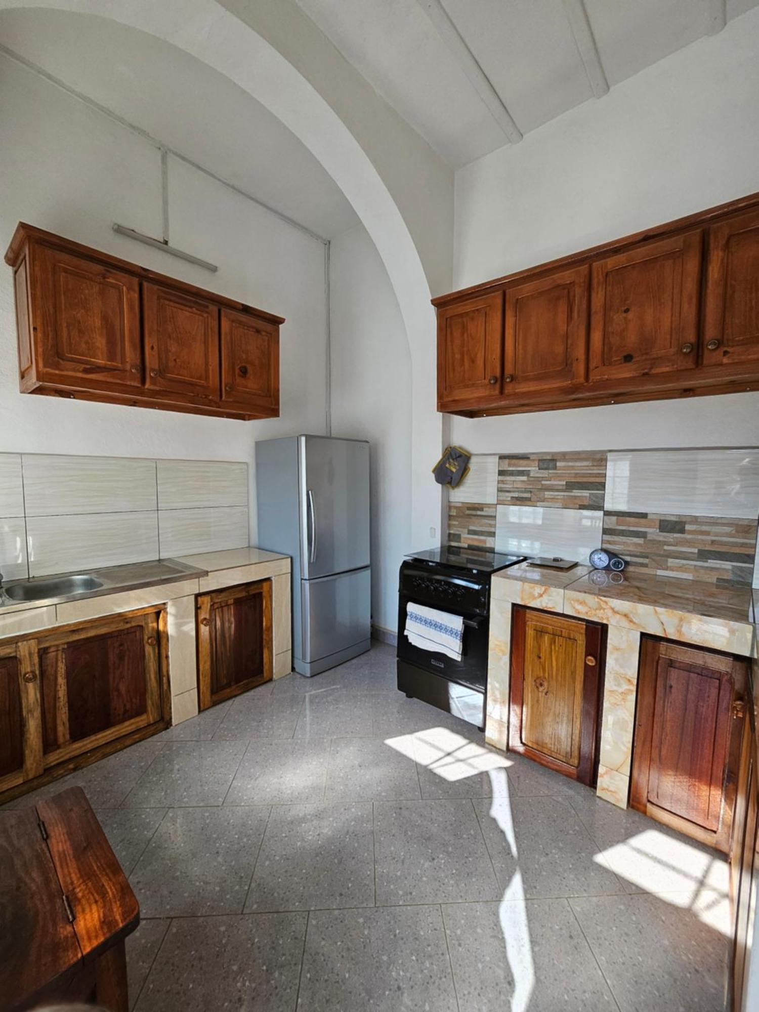 Bed and Breakfast Chez Joel Antsirabe Exterior foto