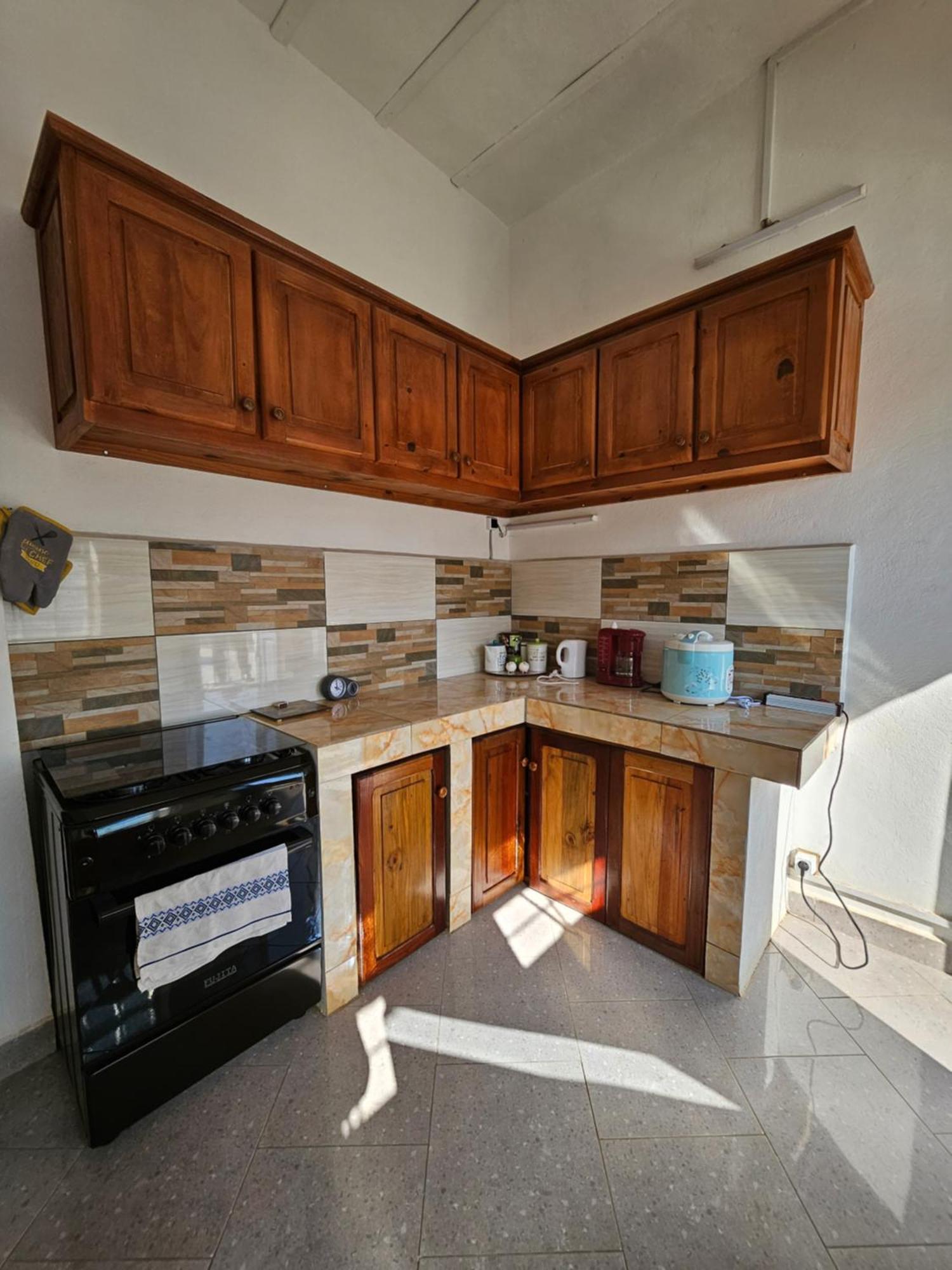 Bed and Breakfast Chez Joel Antsirabe Exterior foto