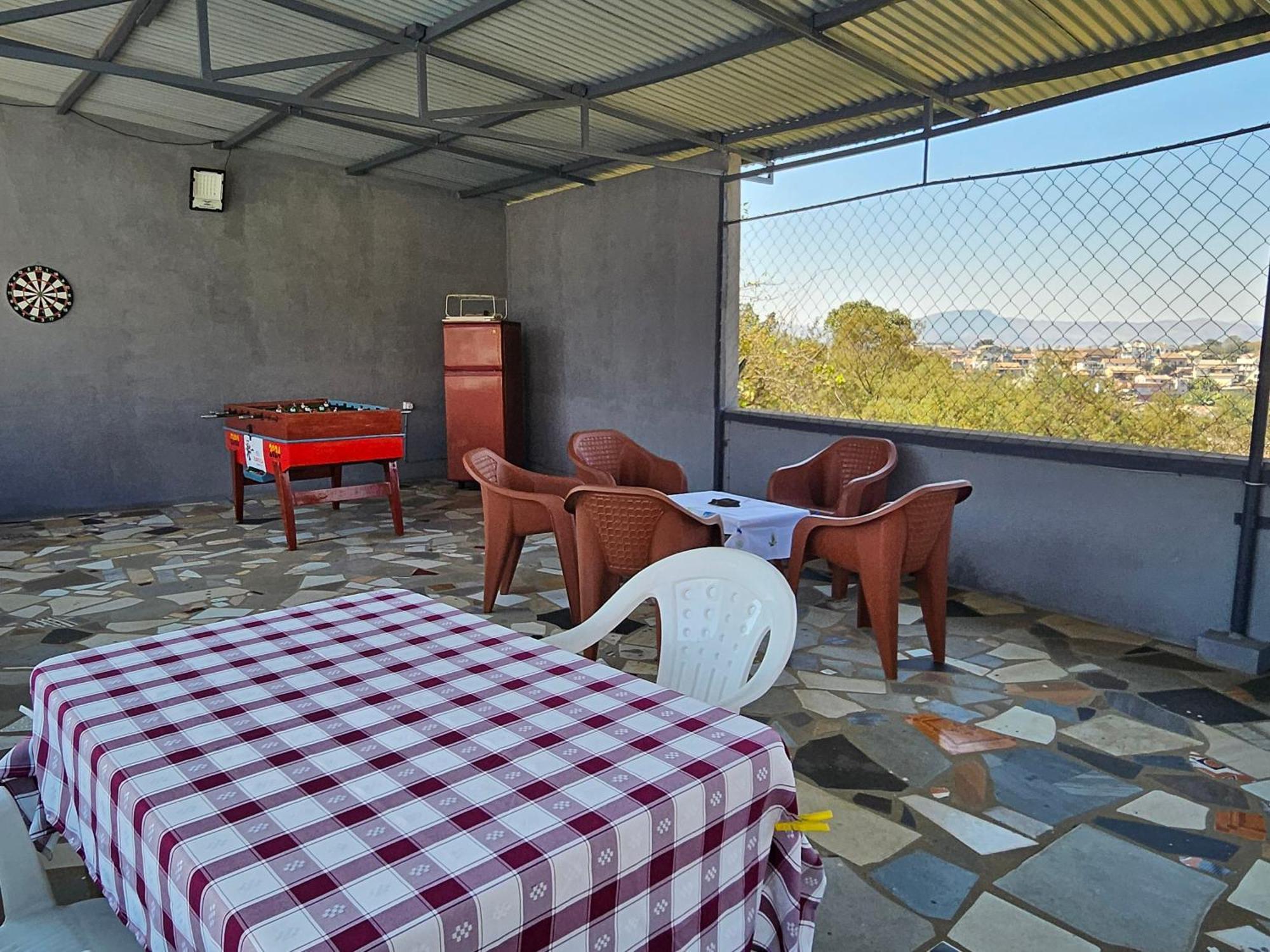 Bed and Breakfast Chez Joel Antsirabe Exterior foto